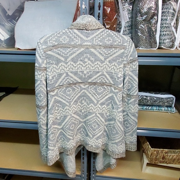 Cardigan - Picture 2 of 2